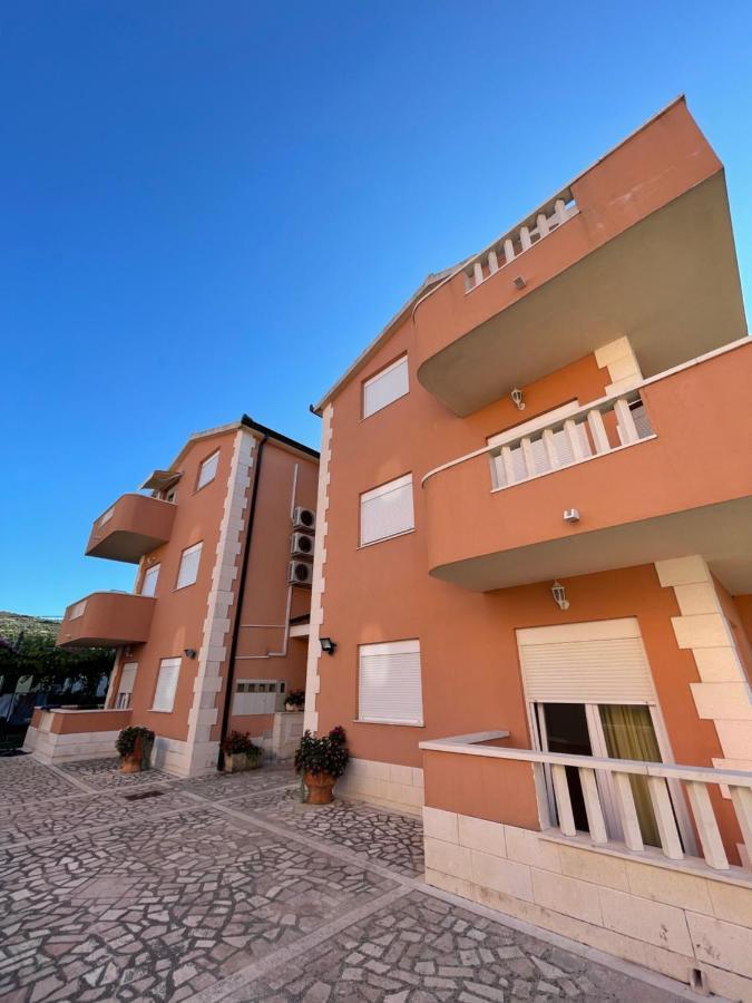 Hotel Apartman Jukic à Marina Extérieur photo