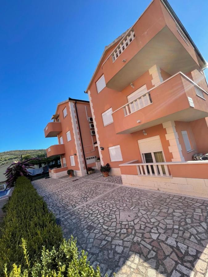 Hotel Apartman Jukic à Marina Extérieur photo