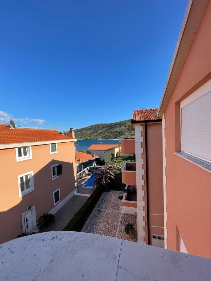 Hotel Apartman Jukic à Marina Extérieur photo