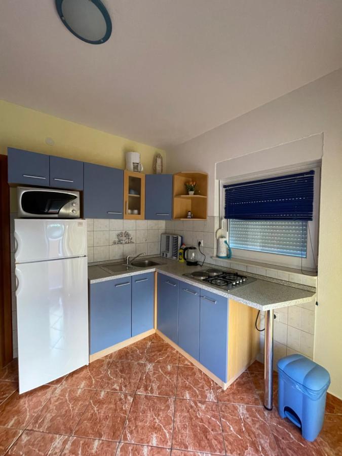 Hotel Apartman Jukic à Marina Extérieur photo