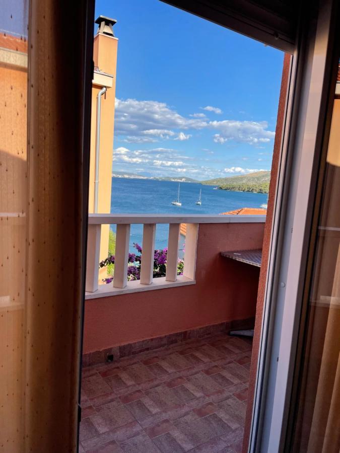 Hotel Apartman Jukic à Marina Extérieur photo