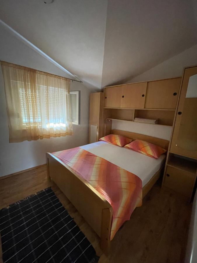 Hotel Apartman Jukic à Marina Extérieur photo